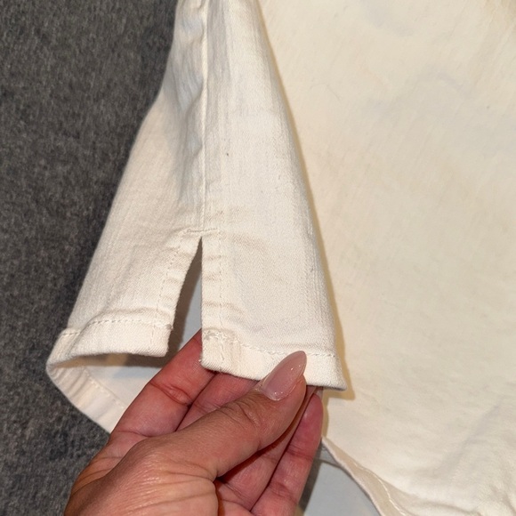 Jessica Simpson- White Jean Shorts size 8 - Picture 12 of 13